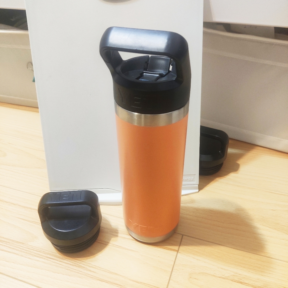 Yeti Rambler 18oz. Peach /Coral Color
